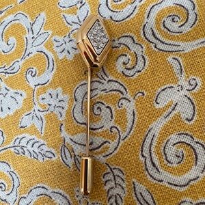 Vintage New Avon Stick Pin Pave Rhinestones Diamond Shape